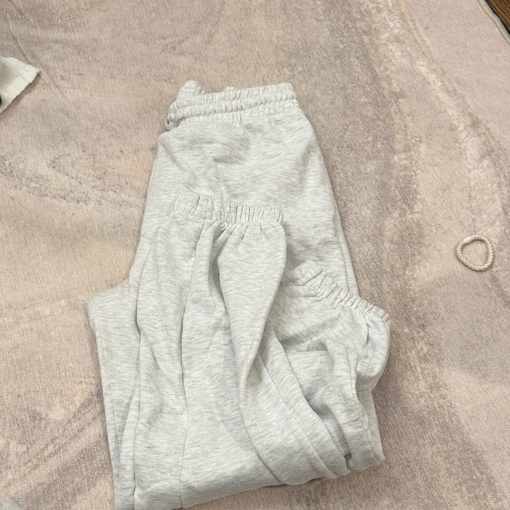Women’s Zara gray joggers